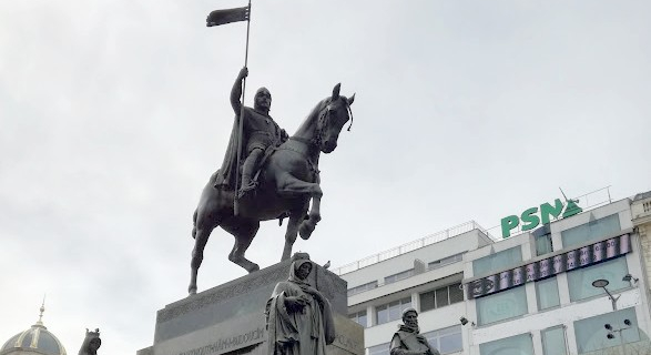 La statue équestre de Venceslas de Bohême sur la place du même nom